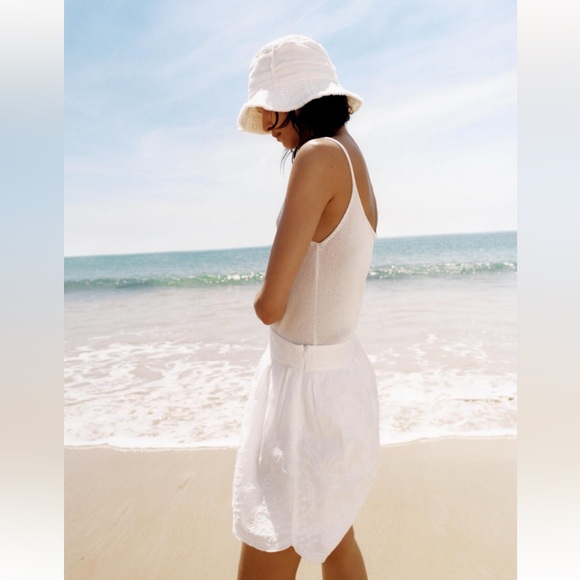 ZARA EMBROIDERED MINI SKIRT ZW COLLECTION - Picture 3 of 7